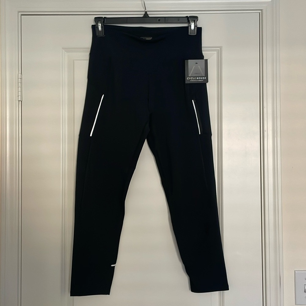 Cycle House XL black leggings NWT